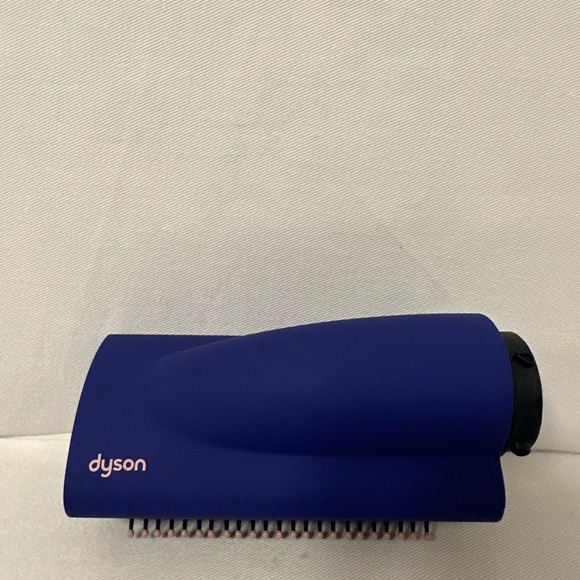 Dyson Soft Smoothing Brush Airwrap Attachment - Picture 2 of 3